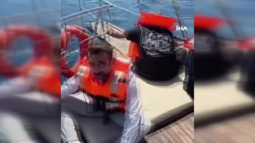 Kuzey Kıbrıs Türk Cumhuriyeti (KKTC) Başbakanı Ünal Üstel, gemi kazasının ardından geldiği Girne...