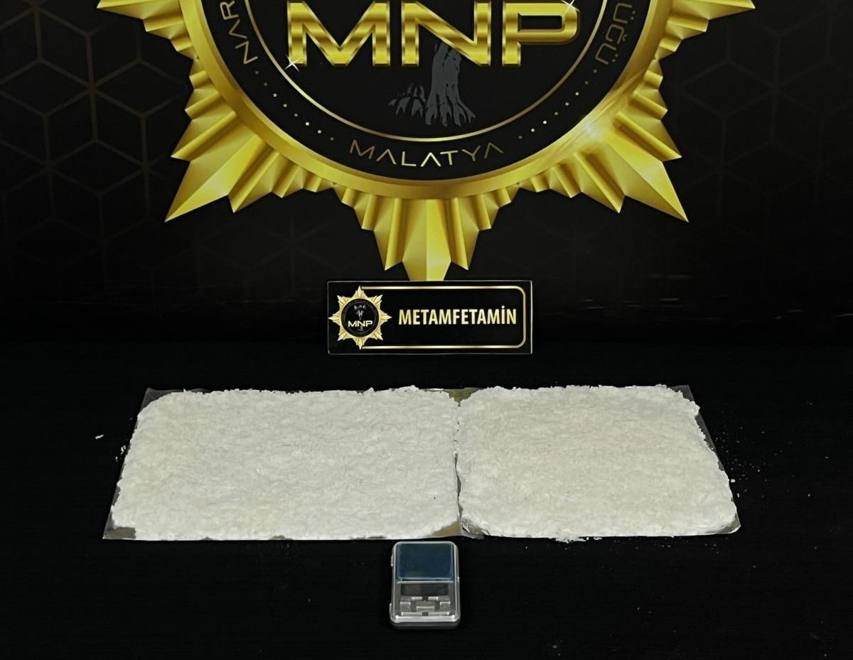 MALATYA’DA 900 GRAM METAMFETAMİN ELE GEÇİRİLDİ