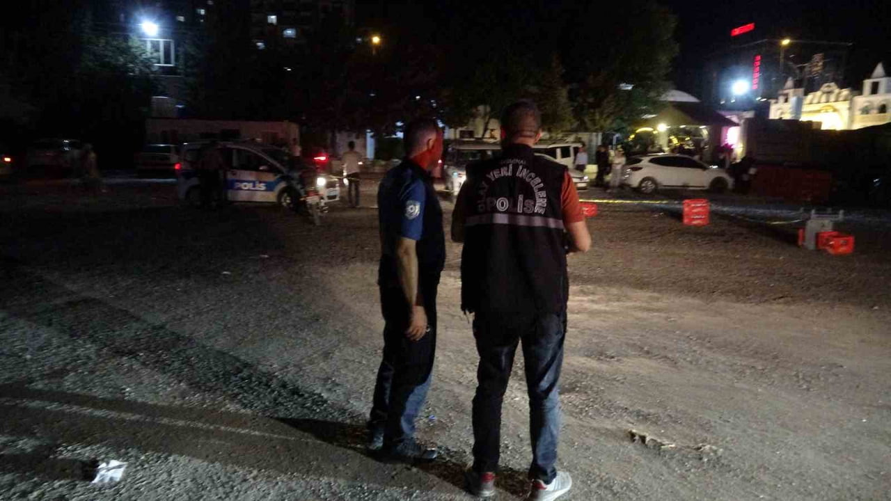 MALATYA’DA DÜĞÜNDE KIZ MESELESİ KANLI BİTTİ: 1 YARALI