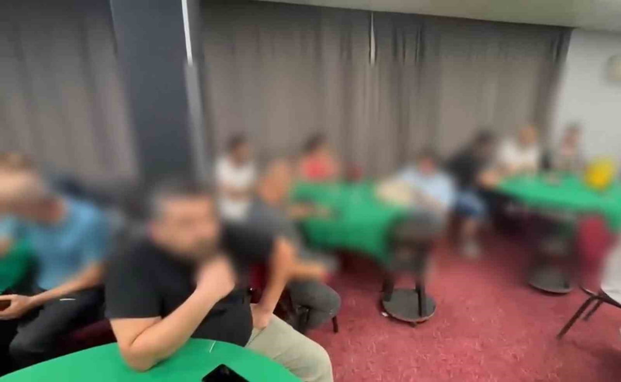 MANİSA'NIN YUNUSEMRE İLÇESİNDE DÜĞÜN SALONU RUHSATLI BİR İŞLETMENİN KUMARHANE OLARAK KULLANILDIĞI...