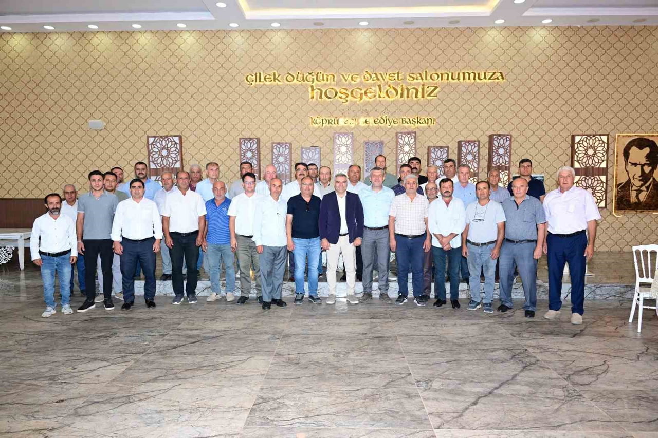 MANİSA BÜYÜKŞEHİR BELEDİYESİ GENEL SEKRETER YARDIMCISI ERK KAYABAŞ, KÖPRÜBAŞI BELEDİYE BAŞKANI...