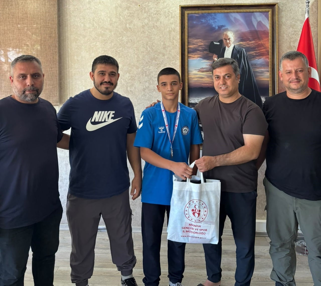 MANİSA GENÇLİK VE SPOR İL MÜDÜRÜ YUNUS ÖZTÜRK, ANKARA’DA DÜZENLENEN MİNİKLER TÜRKİYE GÜREŞ...