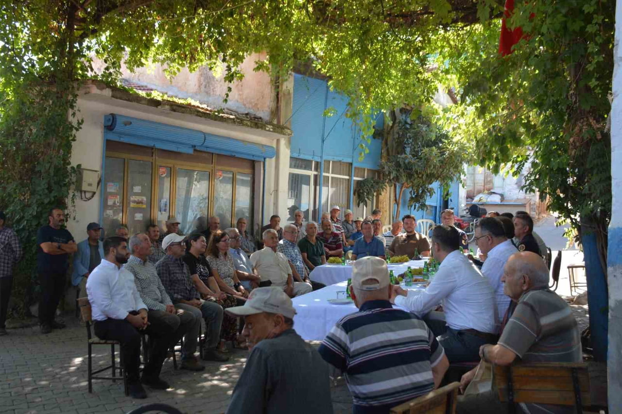 MANİSA’NIN SALİHLİ İLÇE KAYMAKAMI ALİ GÜLDOĞAN, KURTTUTAN, KEMER VE KALE MAHALLELERİNİ ZİYARET...