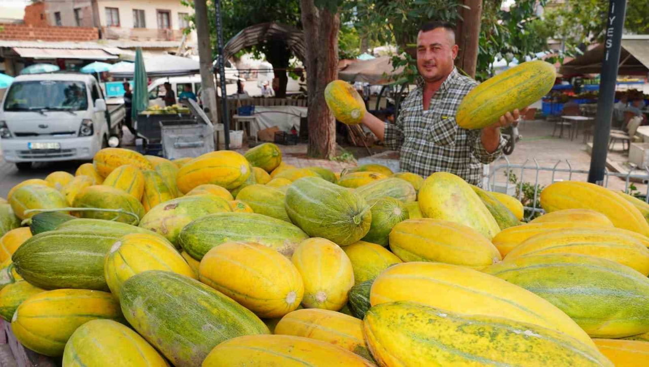 MANİSA’NIN ŞEHZADELER İLÇESİNE BAĞLI KARAOĞLANLI MAHALLESİ’NDE YILLAR ÖNCE TAVAN ARASINDA SAKLANAN...