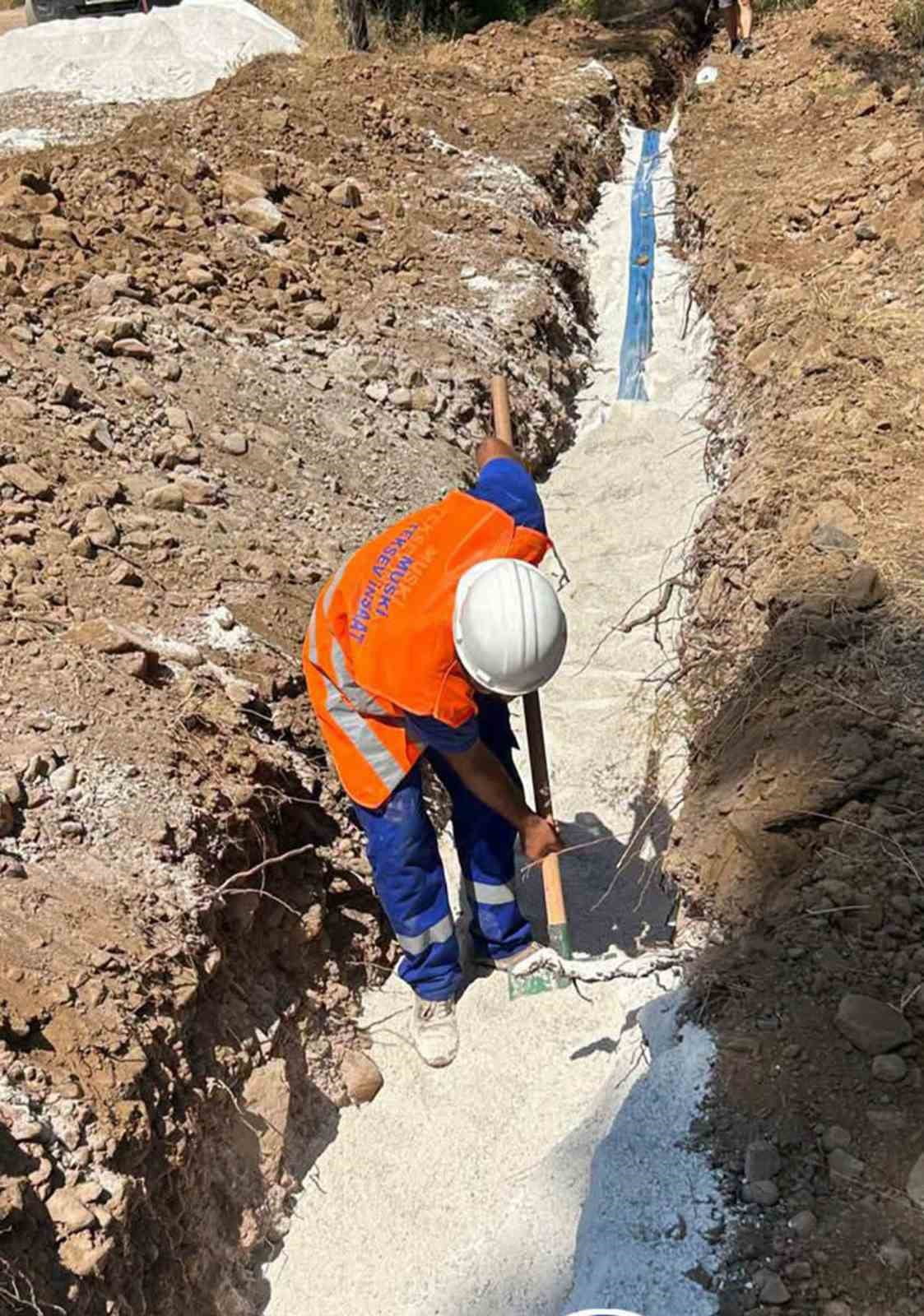 MARMARİS ÇETİBELİ MAHALLESİ’NİN İÇME SUYU HATLARI YENİLENİYOR