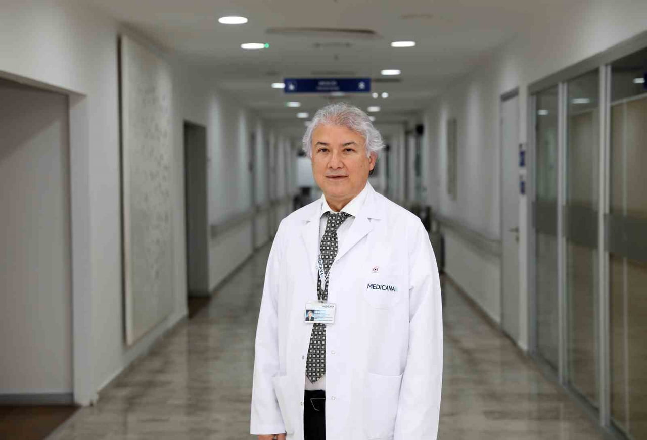 MEDİCANA SAĞLIK GRUBU KALP VE DAMAR CERRAHİSİ UZMANI PROF. DR. ALİ SARIGÜL
