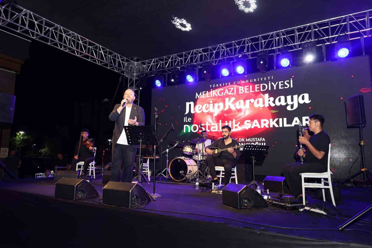 MELİKGAZİ BELEDİYESİ; SOSYAL VE KÜLTÜREL ETKİNLİKLERİNE BİR YENİSİNİ DAHA EKLEYEREK VATANDAŞLARA...