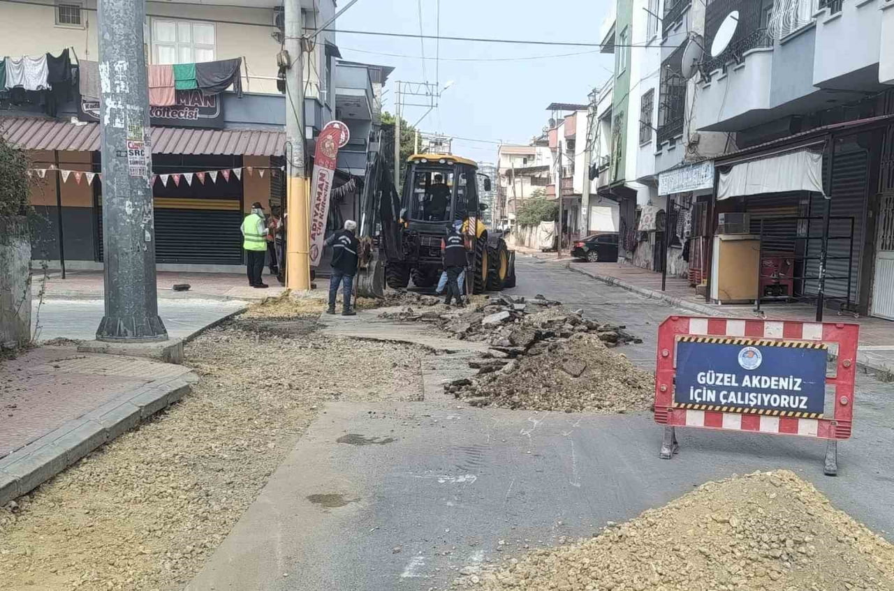 MERSİN'İN MERKEZ İLÇE AKDENİZ BELEDİYESİ, MERKEZ VE KIRSAL MAHALLE AYRIMI YAPMADAN İLÇENİN İHTİYAÇ...