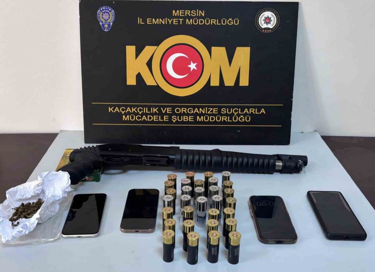 MERSİN'İN TARSUS İLÇESİNDE FAİZLE PARA VERDİKLERİ, KARŞILIĞINDA SENET İMZALATTIKLARI VE SENETLER...