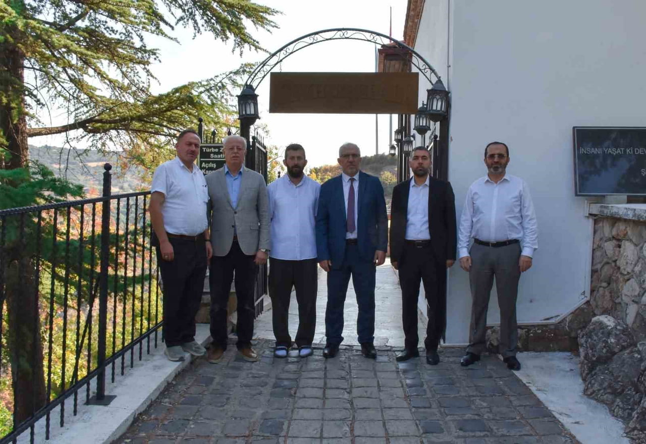 MEVLİD-İ NEBİ HAFTASI’NDA ŞEYH EDEBALİ TÜRBESİ ZİYARET EDİLDİ