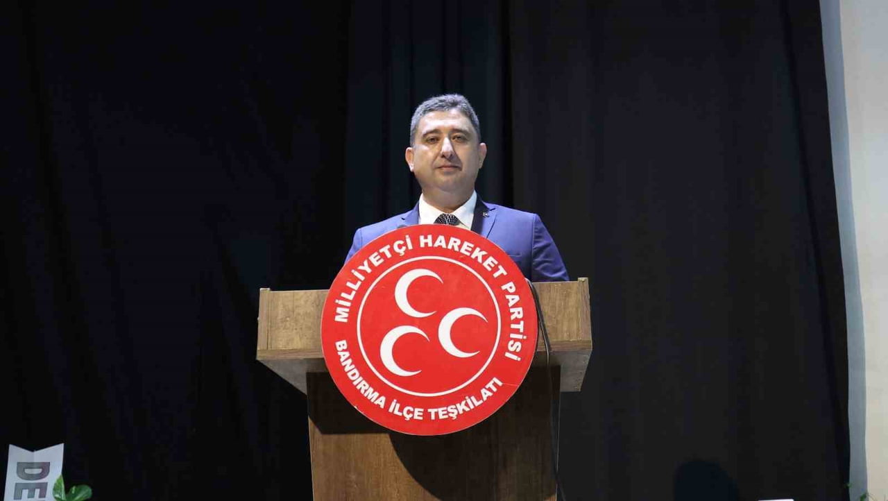 MHP BANDIRMA’DA 8 YILLIK BAŞKANLIK GÖREVİNİ HARUN ALGÜL DEVRALDI