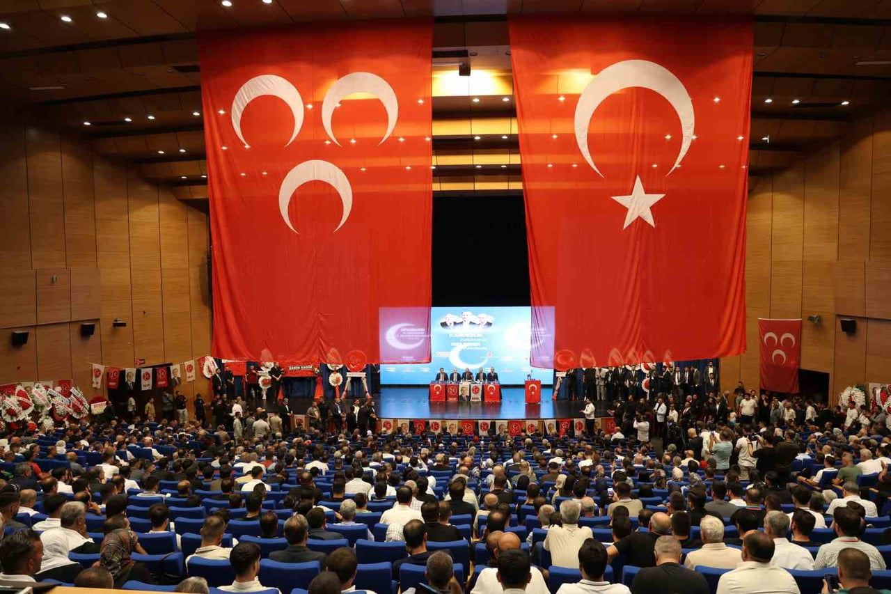 MHP DİYARBAKIR 15. OLAĞAN İL KONGRESİ, MHP GENEL SEKRETER YARDIMCISI VE İZMİR MİLLETVEKİLİ...