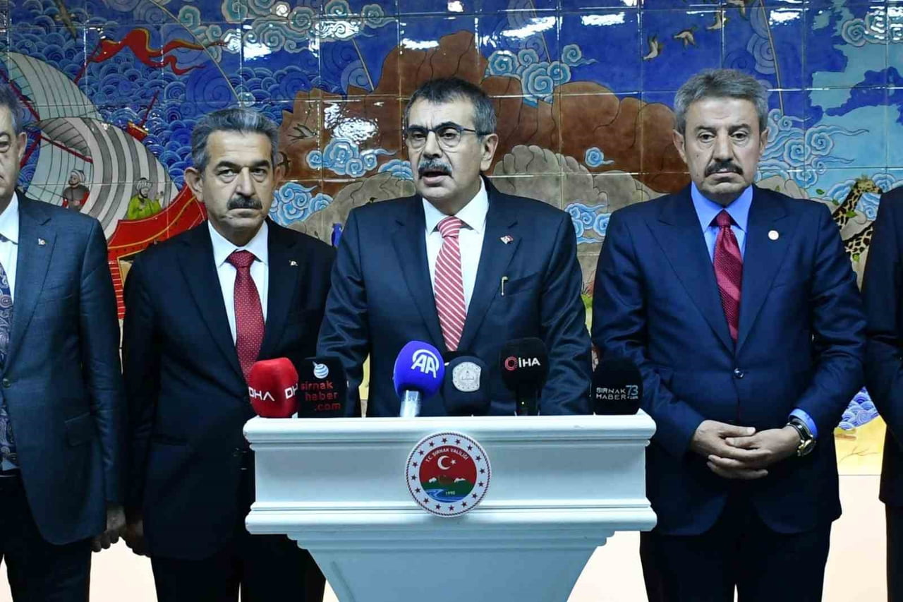 MİLLİ EĞİTİM BAKANI YUSUF TEKİN, ÇEŞİTLİ ZİYARET VE DEĞERLENDİRME TOPLANTILARI KAPSAMINDA GELDİĞİ...