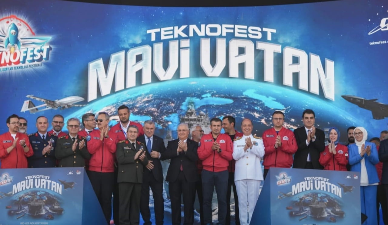 MİLLİ SAVUNMA BAKANI YAŞAR GÜLER, "TEKNOFEST KUŞAĞININ ORTAYA KOYDUĞU HEYECAN, AZİM VE ÖZGÜVEN...