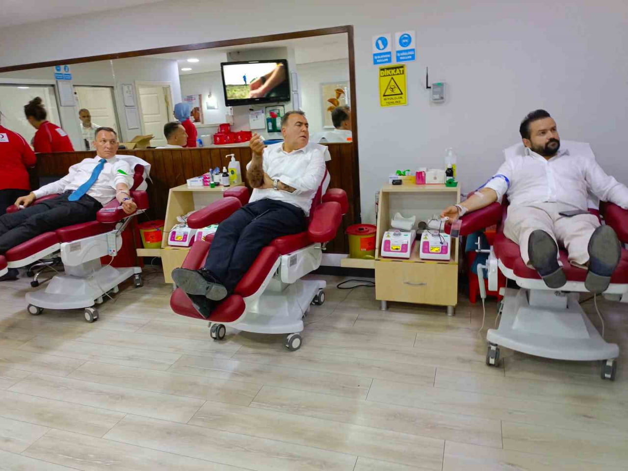 MİLLİYETÇİ HAREKET PARTİSİ (MHP) ESKİŞEHİR İL BAŞKANI AYHAN SEZER VE İL YÖNETİM KURULU ÜYELERİ...