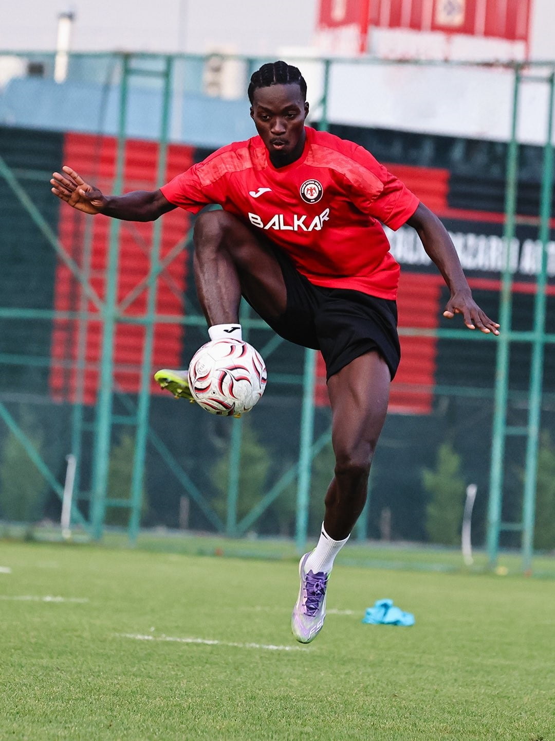 MOHAMED DİOMANDE ANTRENMANA KATILDI.