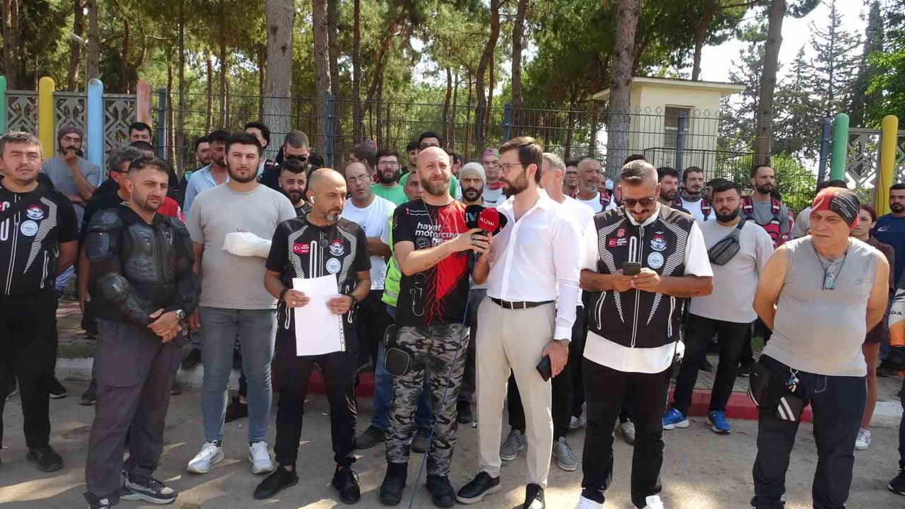 MOTOKURYELER DÖNER BIÇAĞIYLA SALDIRIYA UĞRAYAN MESLEKTAŞLARI İÇİN AÇIKLAM YAPTI