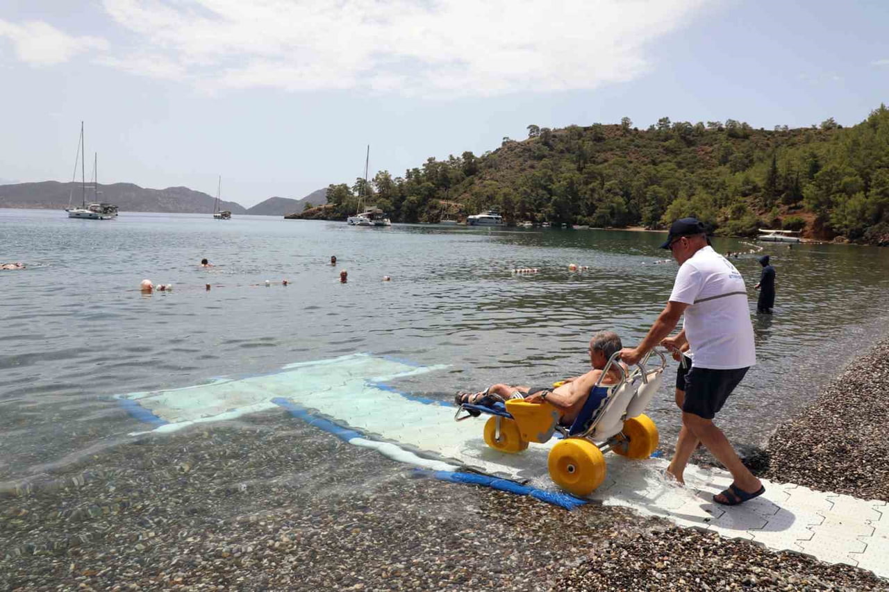 MUĞLA’DA 23 PLAJ ENGELLİ BİREYLERİN HİZMETİNDE