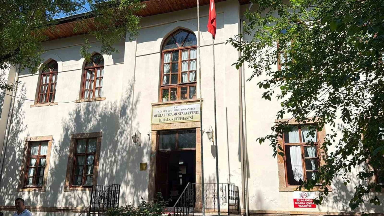 MUĞLA HOCA MUSTAFA EFENDİ İL HALK KÜTÜPHANESİ İLE ŞUBE KÜTÜPHANESİ OLAN ŞEHBAL-HİLMİ ŞERİF BAYDUR...
