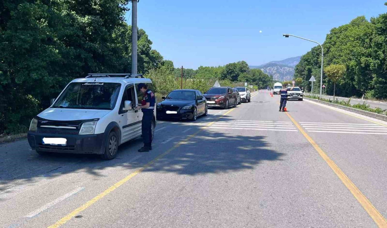 MUĞLA JANDARMA EKİPLERİNCE TEMMUZ AYINDA 481 ARANAN ŞAHIS YAKALANDI