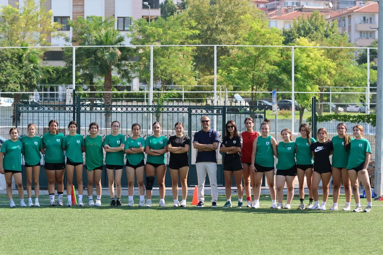 MUĞLASPOR KADIN VOLEYBOL TAKIMI’NDA YENİ SEZON HAZIRLIKLARI SÜRÜYOR