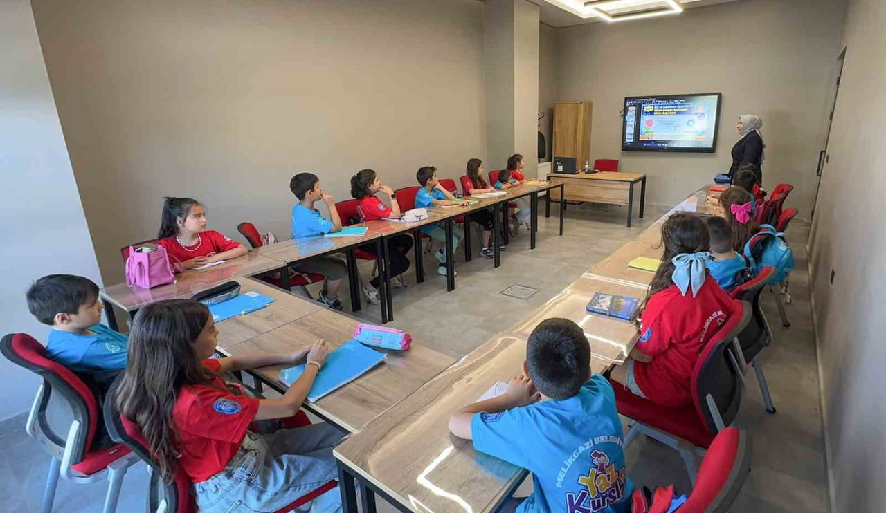 MÜZİKTEN EL SANATLARINA, SPORDAN SANATA KADAR GENİŞ KURS PROGRAMI SUNAN MELİKGAZİ BELEDİYESİ’NİN...