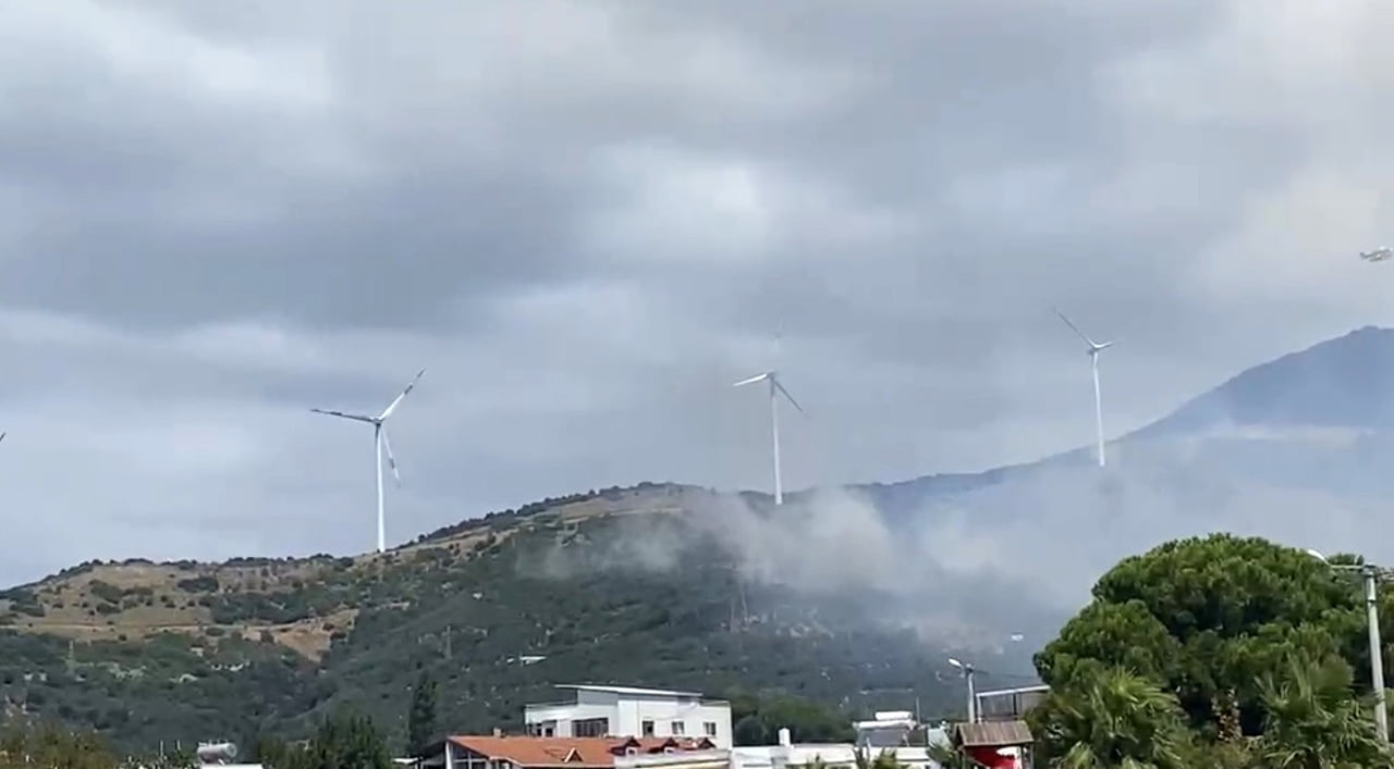 NARLI'DAKİ YANGININA HAVADAN VE KARADAN MÜDAHALE EDİLİYOR