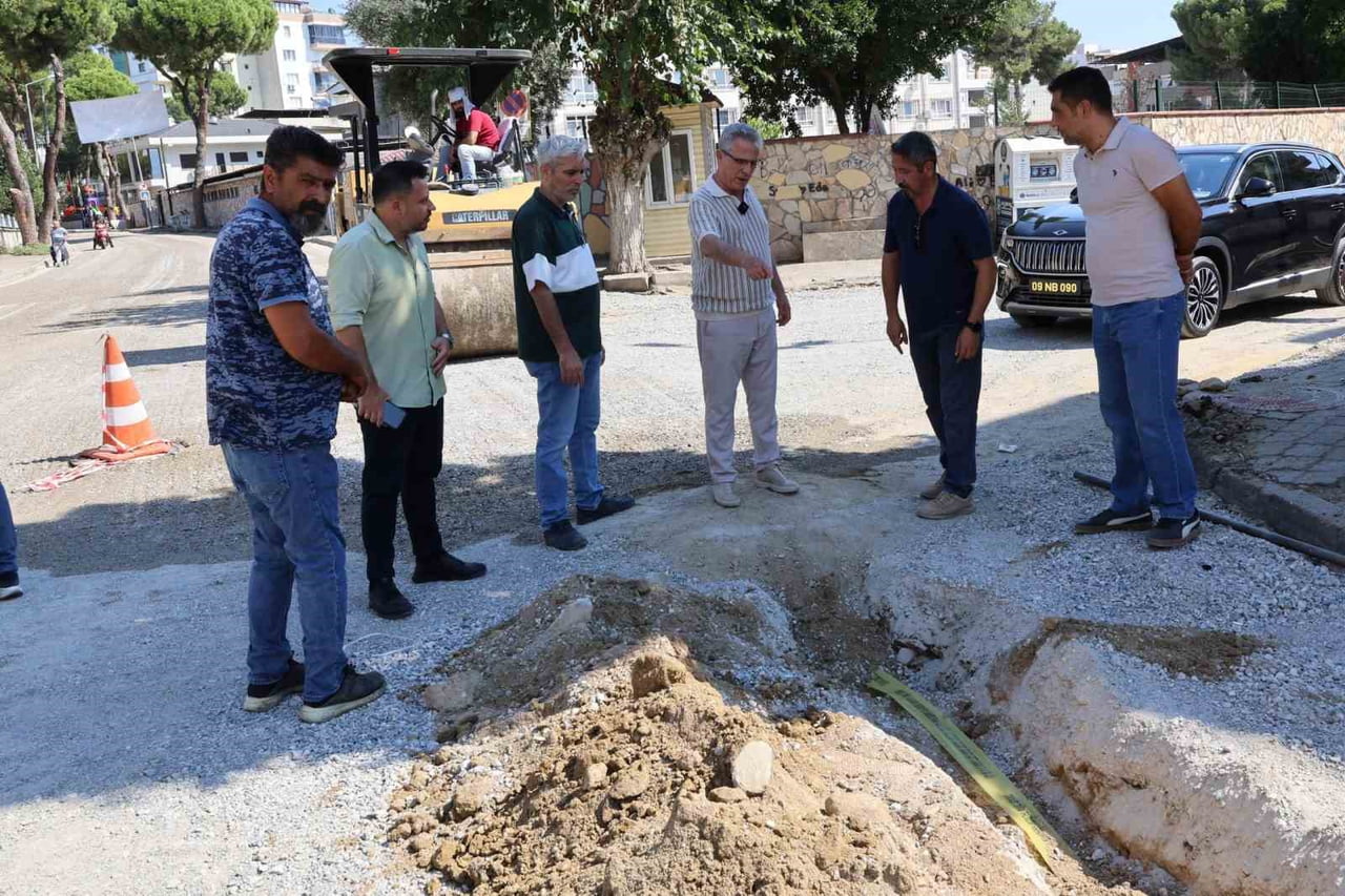 NAZİLLİ BELEDİYE BAŞKANI TETİK, YOL ÇALIŞMALARINI YERİNDE İNCELEDİ