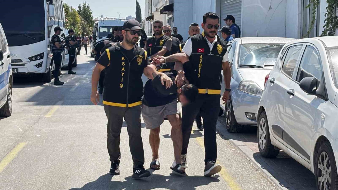 OLAYIN ŞÜPHELİSİ BİLAL F. EMNİYETTEKİ SORGUSUNDA, REYHAN ACAR İLE SEVGİLİ OLDUKLARINI KISKANÇLIK...