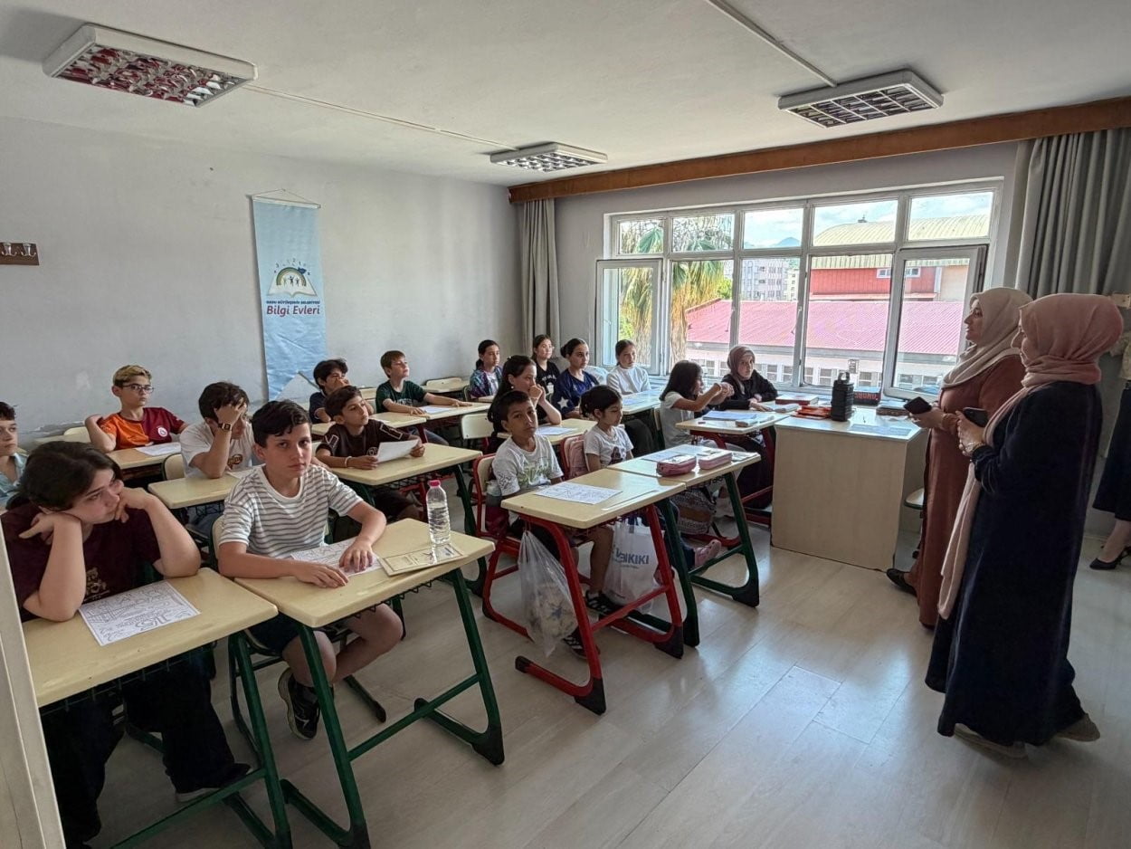 ORDU BÜYÜKŞEHİR BELEDİYESİ BÜNYESİNDE HİZMET VEREN BİLGİ EVLERİ'NDE DÜZENLENEN ÜCRETSİZ YAZ...