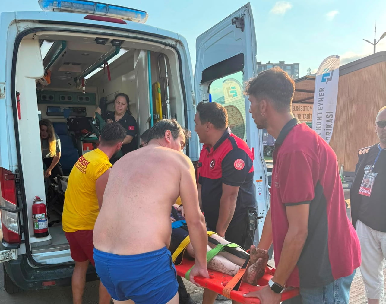 ORDU’NUN FATSA İLÇESİNDE DENİZE GİRMENİN YASAK OLDUĞU BÖLGEDE BOĞULMA TEHLİKESİ GEÇİREN 52...