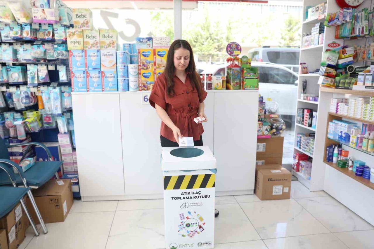 OSMANGAZİ BELEDİYESİ, ÇEVRE VE İNSAN SAĞLIĞINI KORUMAK AMACIYLA HAYATA GEÇİRDİĞİ ‘ATIK İLAÇ...