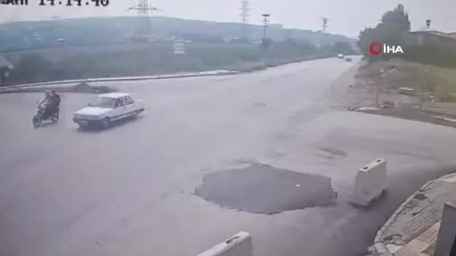 Osmaniye’de hafif ticari araç ile otomobil böyle çarpıştı: 2 yaralı