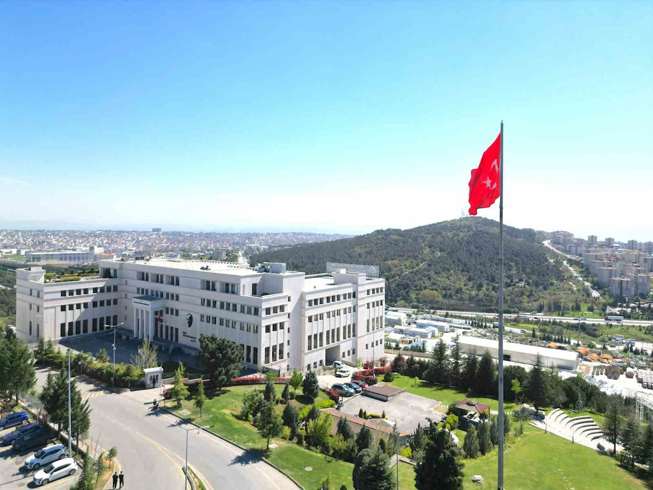 ÖZEL ADEM CEYLAN FİNAL MESLEKİ VE TEKNİK ANADOLU LİSESİ, 2026-2027 EĞİTİM-ÖĞRETİM YILINDA BİLİŞİM...