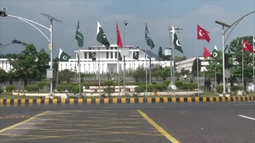 Pakistan'ın başkenti İslamabad'da Pakistan, Türkiye ve Suudi Arabistan arasında imzalanan tarihi...