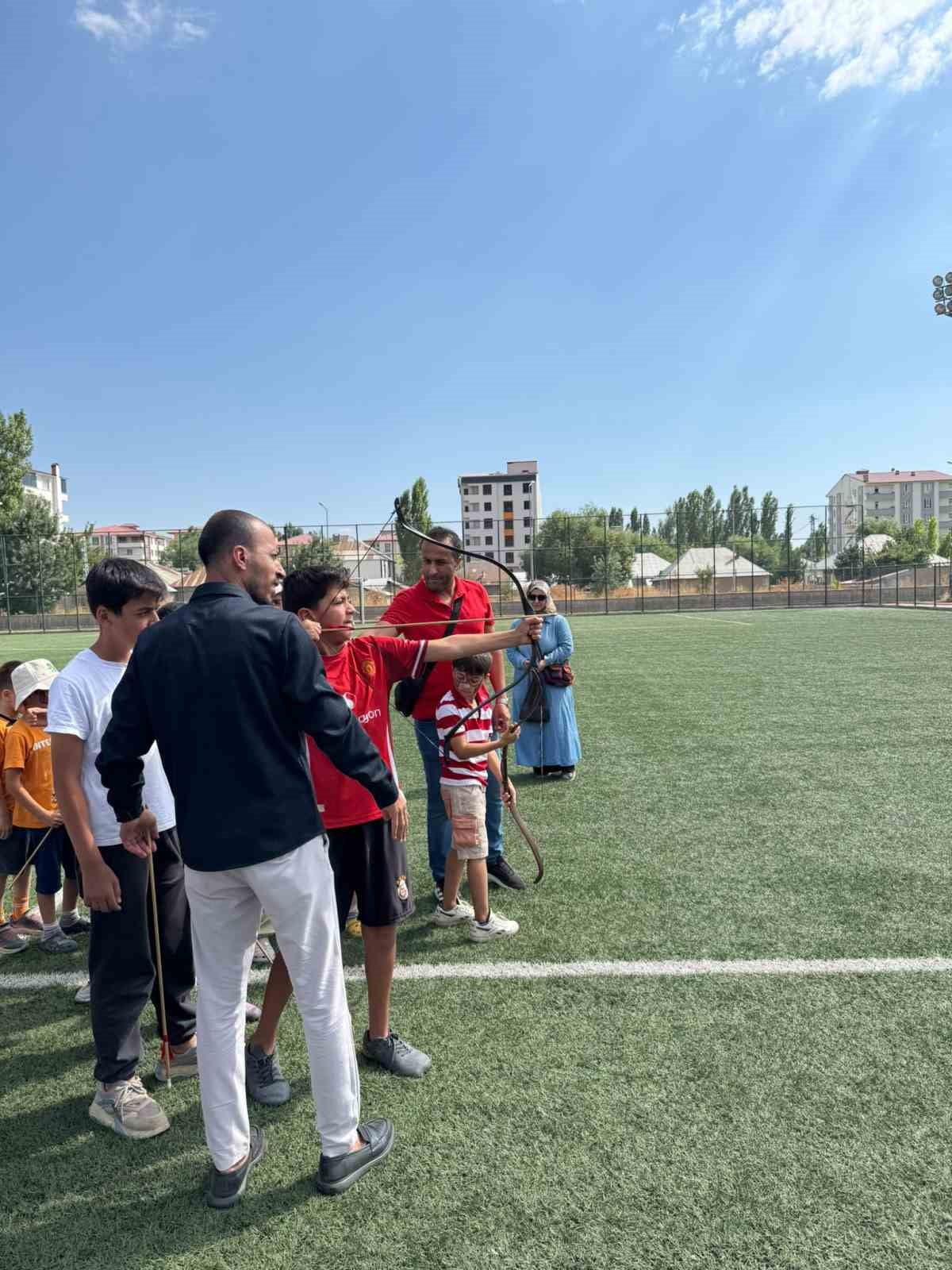 PATNOS GENÇLİK VE SPOR İLÇE MÜDÜRLÜĞÜ TARAFINDAN, PATNOS GENÇLİK MERKEZİ MÜDÜRLÜĞÜ SAHASINDA...