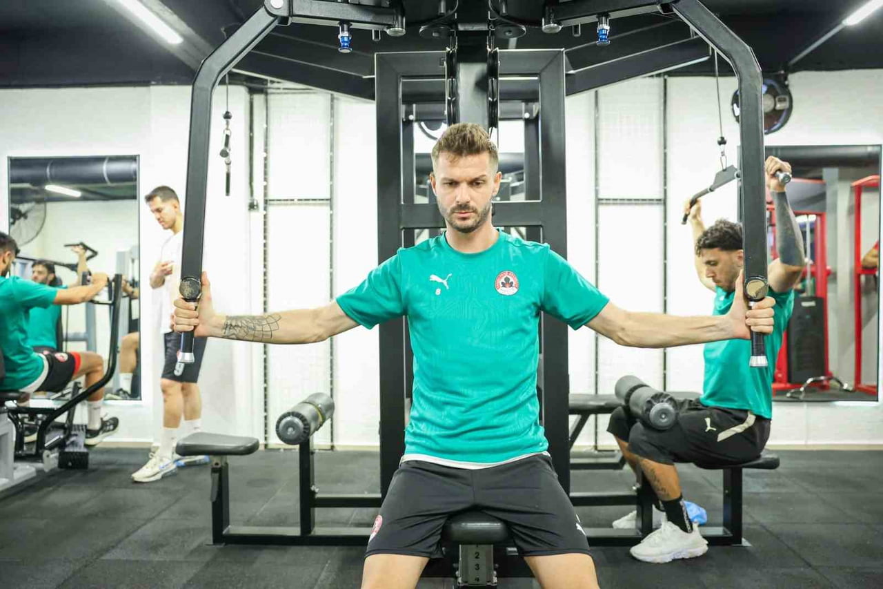 PROFESYONELLİĞE GEÇİŞ LİGİ (PGL) EKİPLERİNDEN OLAN İNCİRLİOVA BELEDİYESPOR YENİ SEZON İÇİN...
