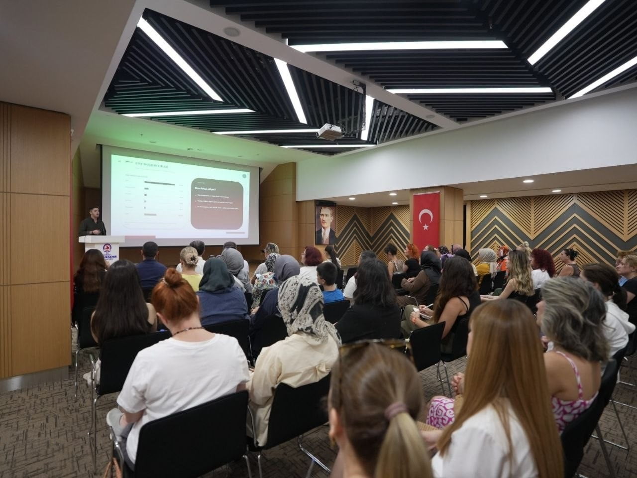 "ÜRETEN KADINLARIN E-TİCARET YOLCULUĞU" PROJESİ KAPSAMINDA, DENİZLİ BÜYÜKŞEHİR BELEDİYESİ KENT...