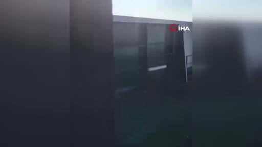 Rusya'nın açıklarında Ukrayna tarafından vurulan bir gemiden 18 denizciyi kurtaran Kalyoncu...