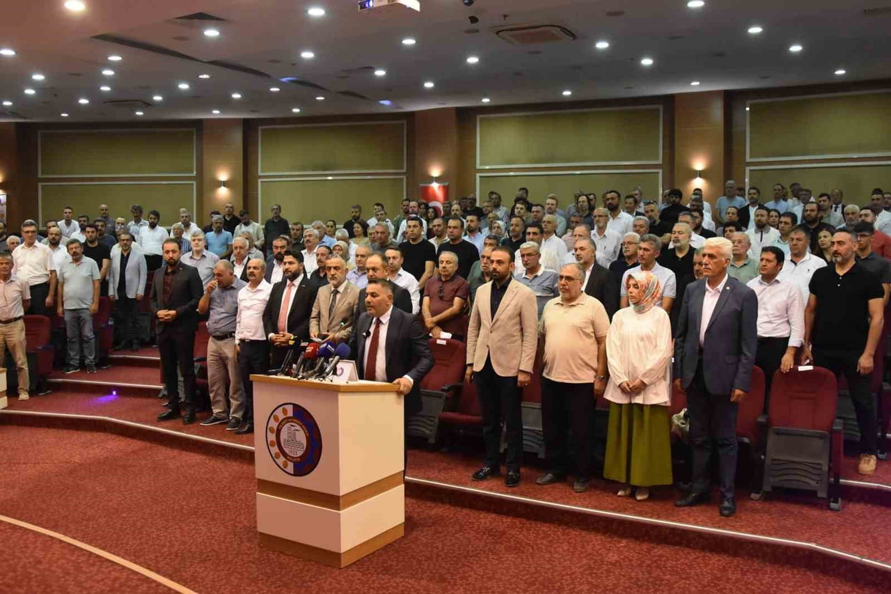 SADIKOĞLU, MÜCBİR SEBEP MÜCADELESİNDE DEPREM BÖLGESİNİN ORTAK SESİ OLDU