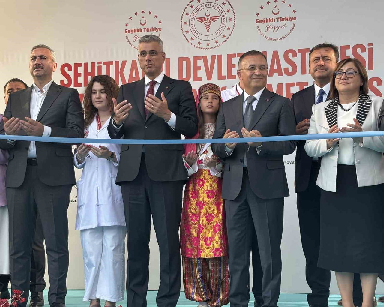 SAĞLIK BAKANI MEMİŞOĞLU, GAZİANTEP’TE HASTANE AÇILIŞ TÖRENİNE KATILDI