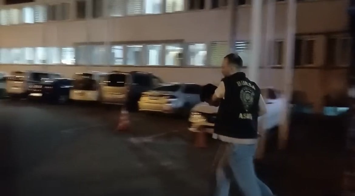 SAHTE BANKACI ORMANA KAÇTI, POLİS "ŞUBEYİ" BASTI