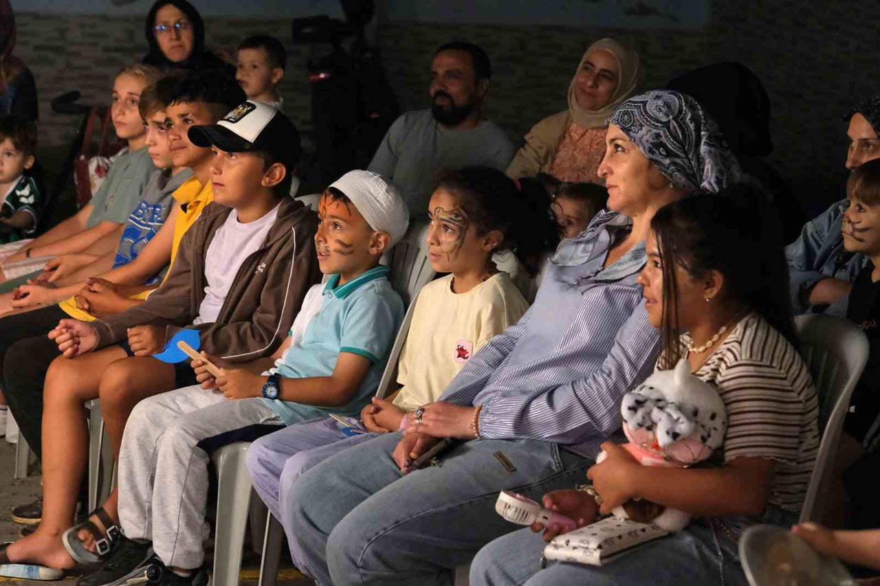 SAKARYA'DA ÇOCUKLARIN YAZ TATİLİNİ KEYİFLİ GEÇİRMELERİNE YÖNELİK HAYATA GEÇİRİLEN "MAHALLEMDE NEŞE...