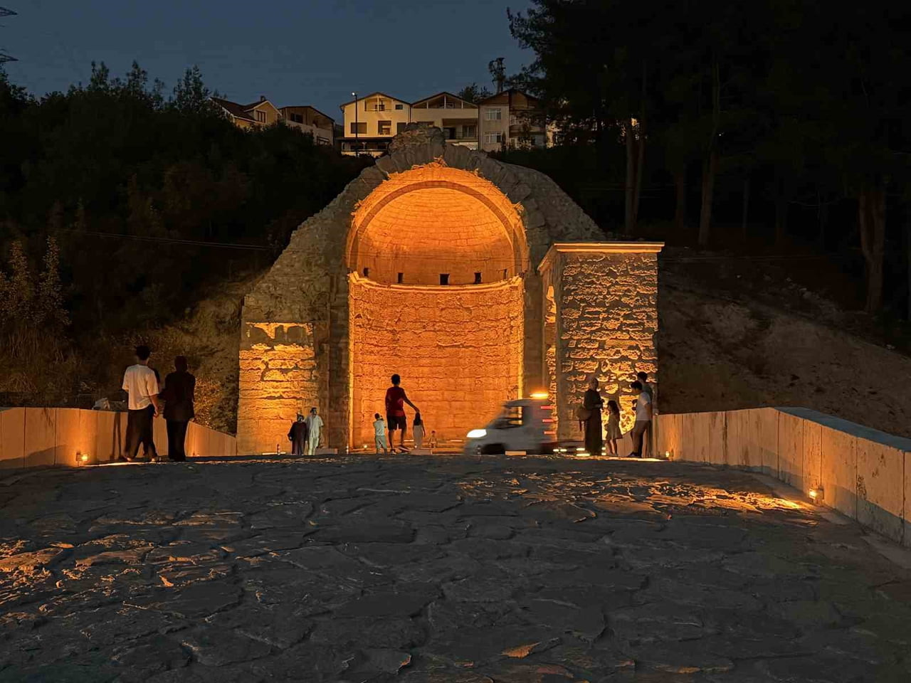 SAKARYA'DA UNESCO DÜNYA MİRASI GEÇİCİ LİSTESİ'NDE YER ALAN, TARİHİ ANLAMDA AYASOFYA CAMİ İLE...