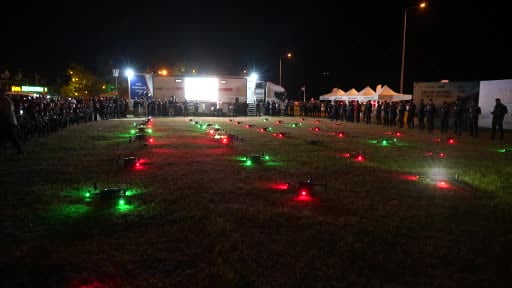 Samsun'da AFAD'dan dron gösterisi: Gökyüzünde görsel şölen