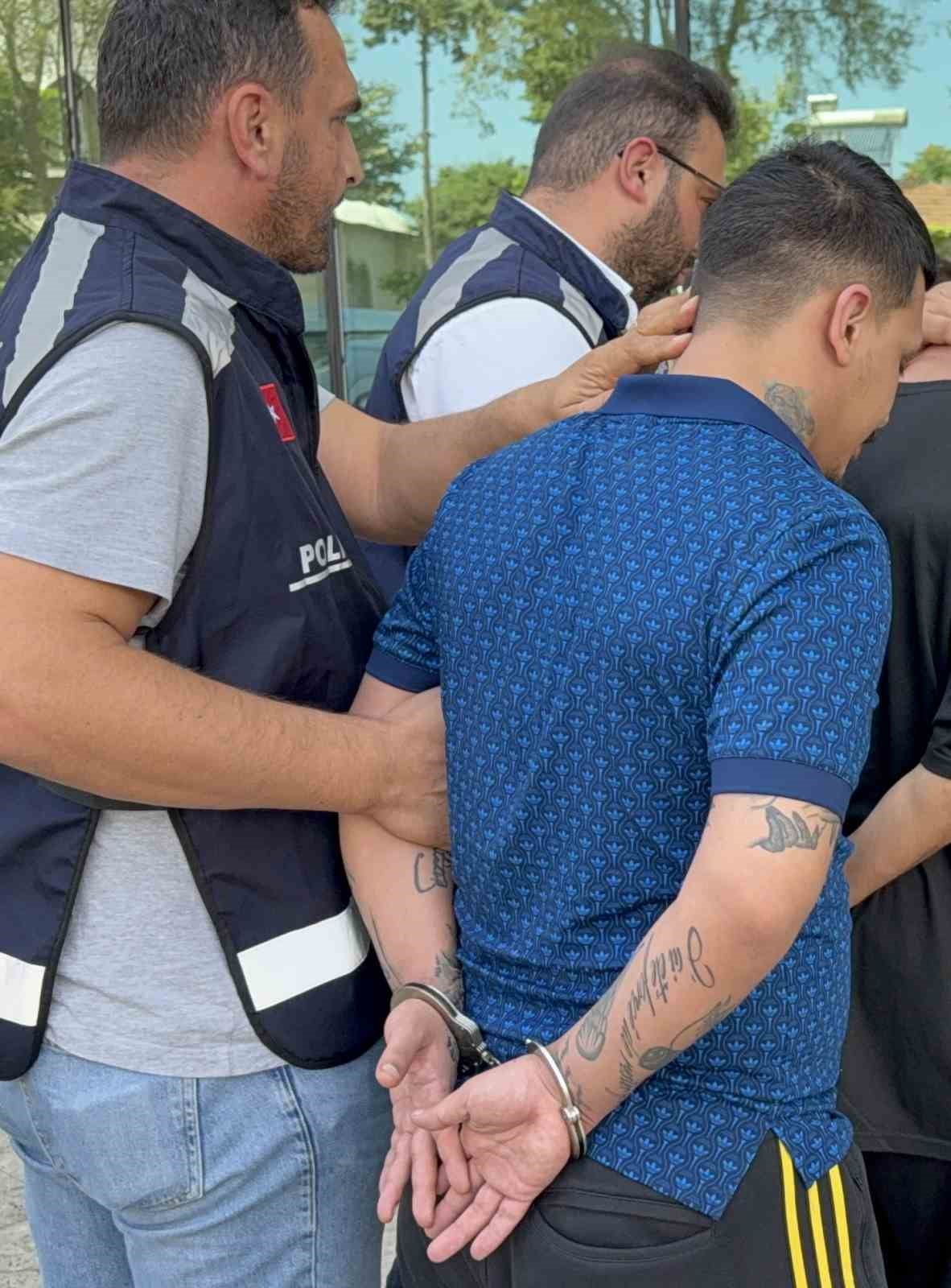 SAMSUN'DA RAPÇİ YÜŞA KESKİN'İN KLİP ÇEKİMİNDE TÜFEK KULLANILDIĞI İDDİASIYLA DÜZENLENEN OPERASYONDA...