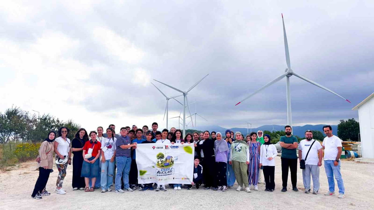 SAMSUN'UN CANİK BELEDİYESİ TARAFINDAN TÜBİTAK DESTEĞİYLE YÜRÜTÜLEN "ENERJİ AVCILARI; BİR...
