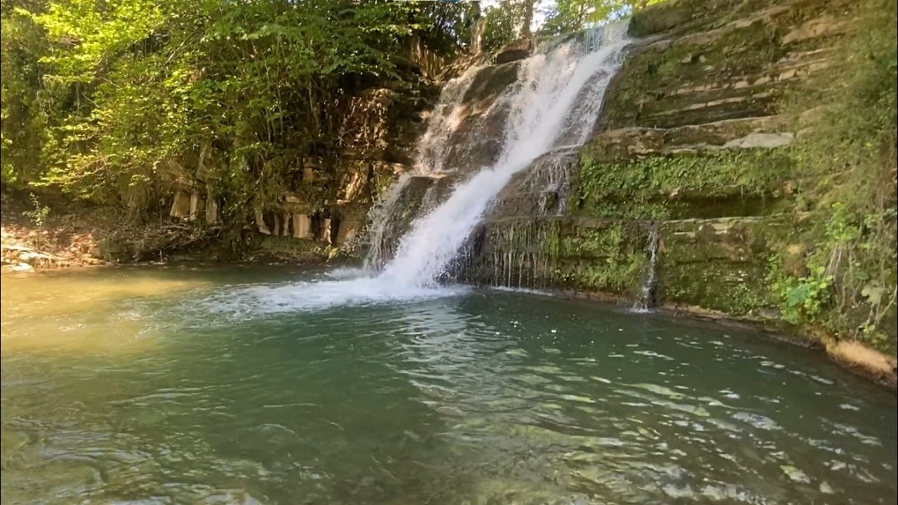SAMSUN'UN KAVAK İLÇESİNDE BULUNAN ORTAKÖY ŞELALESİ'NDE SUYA ATLAMAK İSTEYEN 28 YAŞINDAKİ GENÇ...