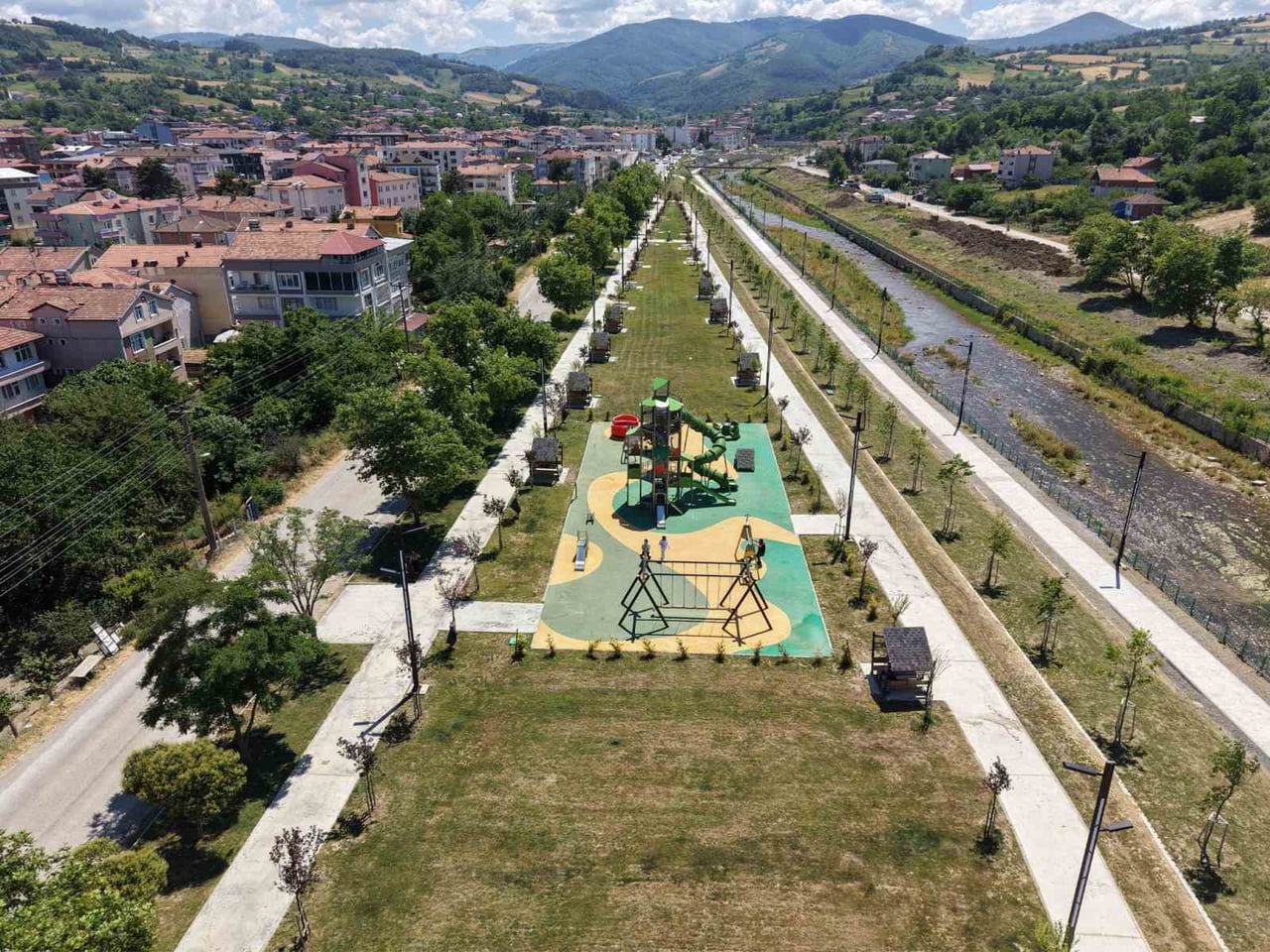 SAMSUN BÜYÜKŞEHİR BELEDİYESİ'NİN ALAÇAM'A KAZANDIRDIĞI MODERN SEDDE YAŞAM ALANINDA ÇALIŞMALAR...