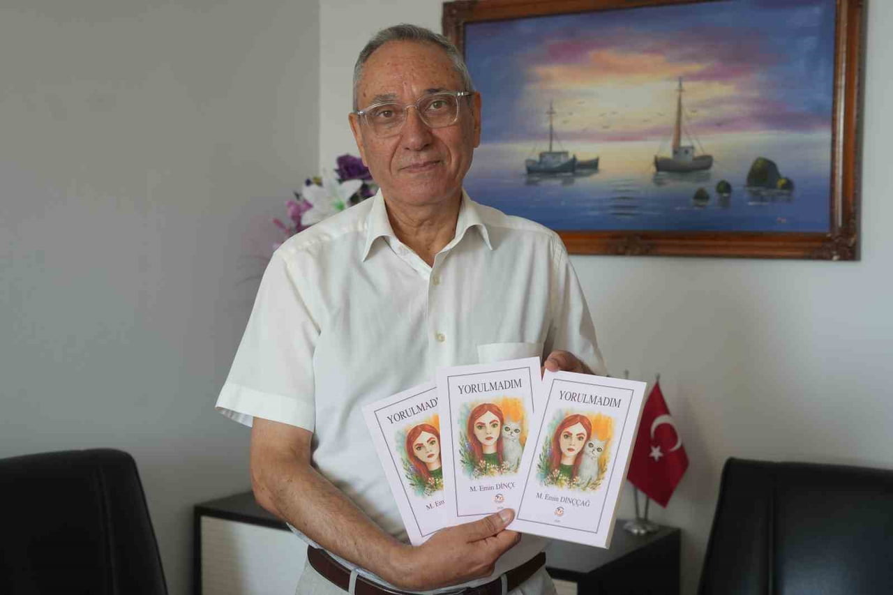 SAMSUN’DA "EN ÇOK KİTAP YAZAN DOKTOR" OLARAK BİLİNEN HALK SAĞLIĞI VE İÇ HASTALIKLARI UZMANI DR. M....